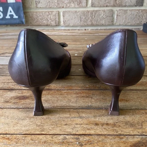 Escada Size 38 Pointy Toe Heel - Picture 5 of 10